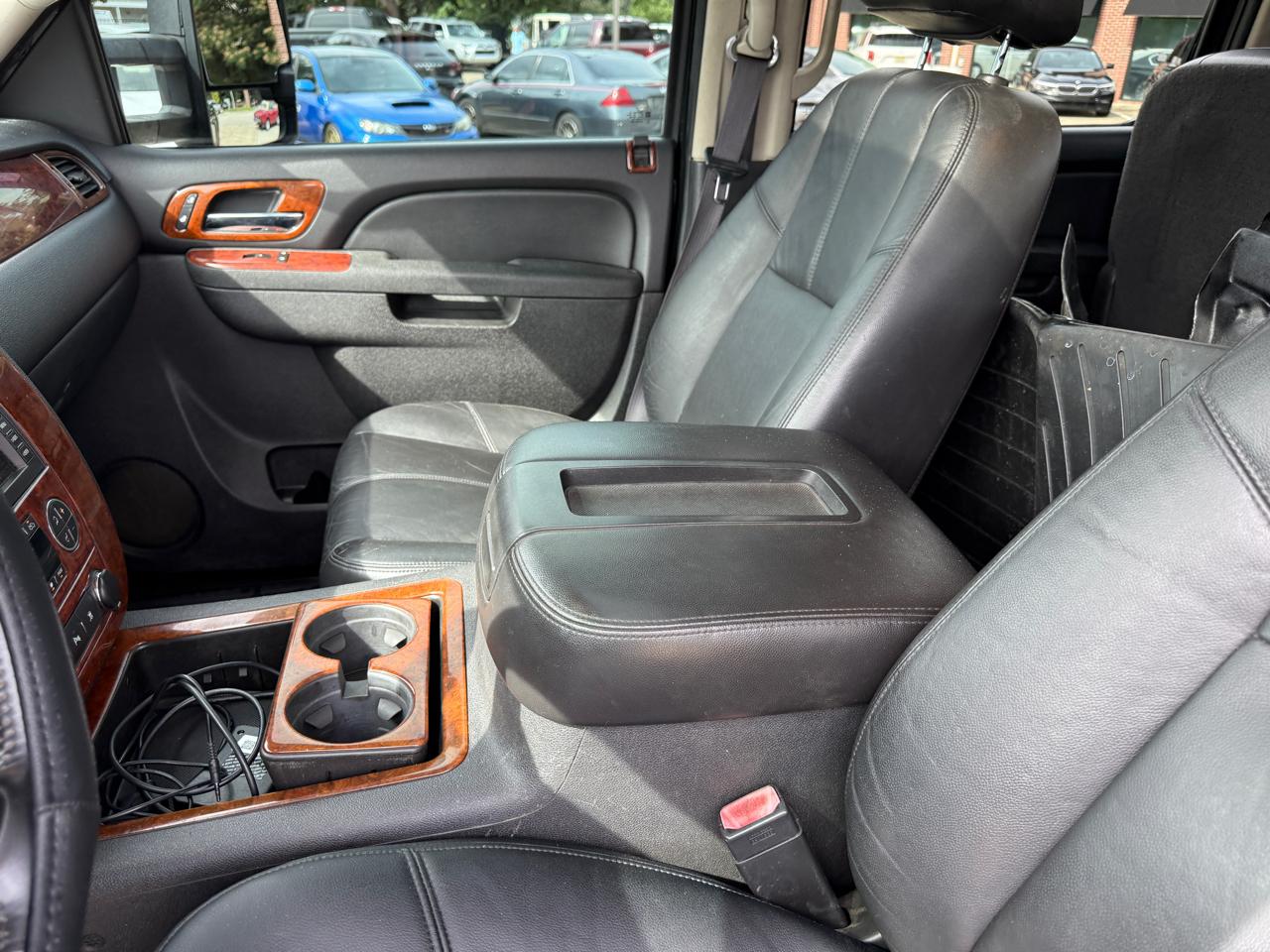 Chevrolet Silverado 2500HD LTZ Crew Cab 4WD 2010
