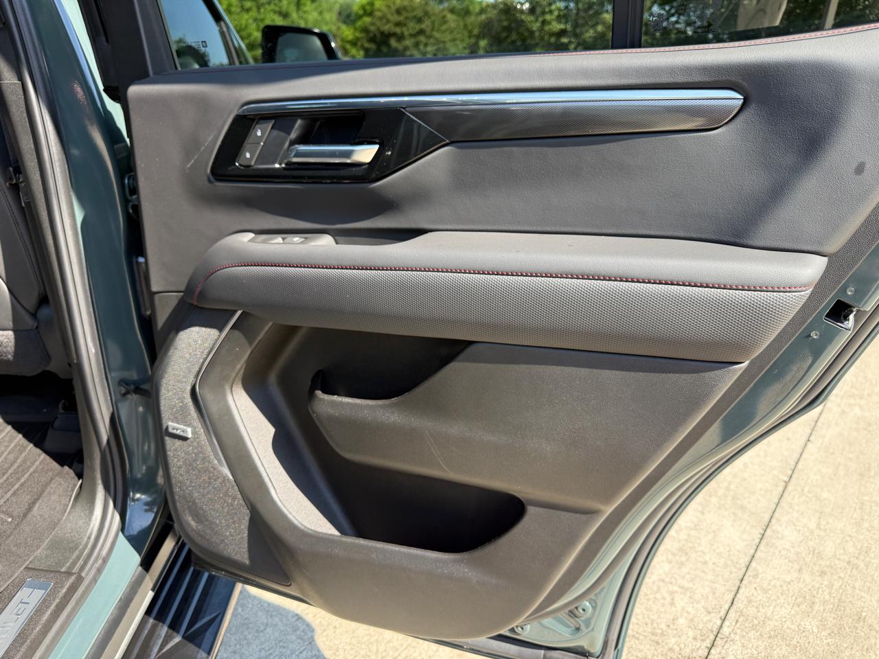Chevrolet Tahoe RST 4WD 2025
