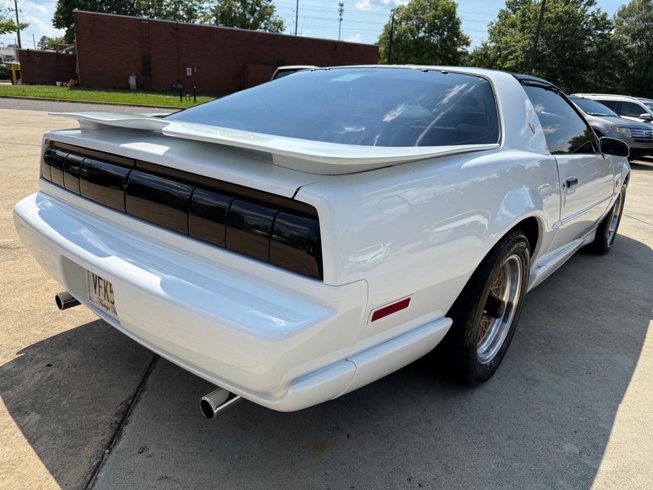 Pontiac Trans Am GTA hatchback 1991