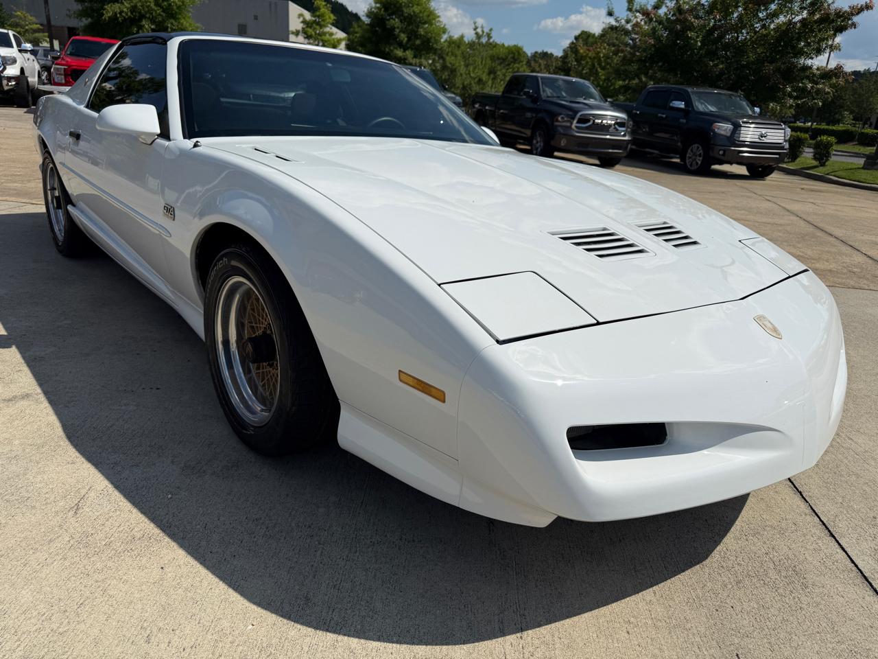 Pontiac Trans Am GTA hatchback 1991