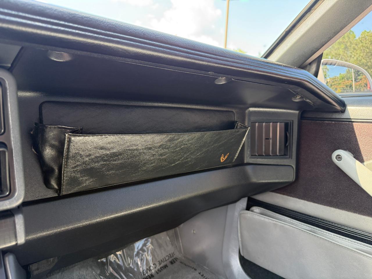 Pontiac Trans Am GTA hatchback 1991