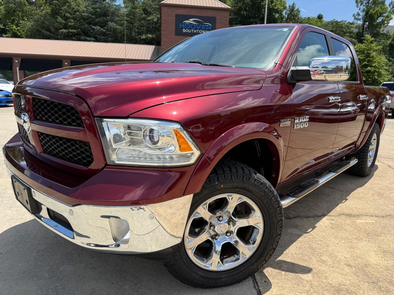 2017 RAM 1500 Laramie Crew Cab SWB 4WD
