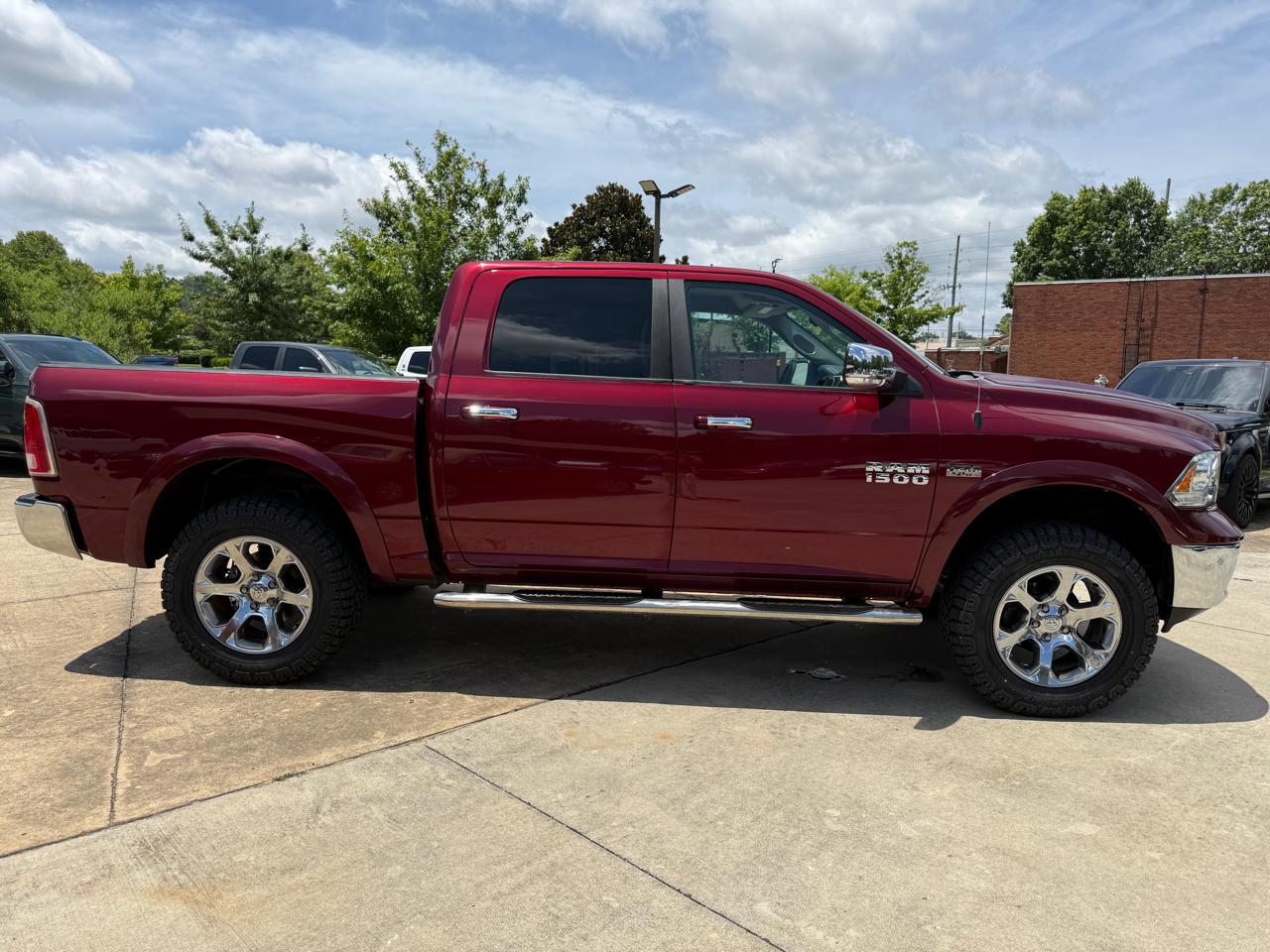 RAM 1500 Laramie Crew Cab SWB 4WD 2017
