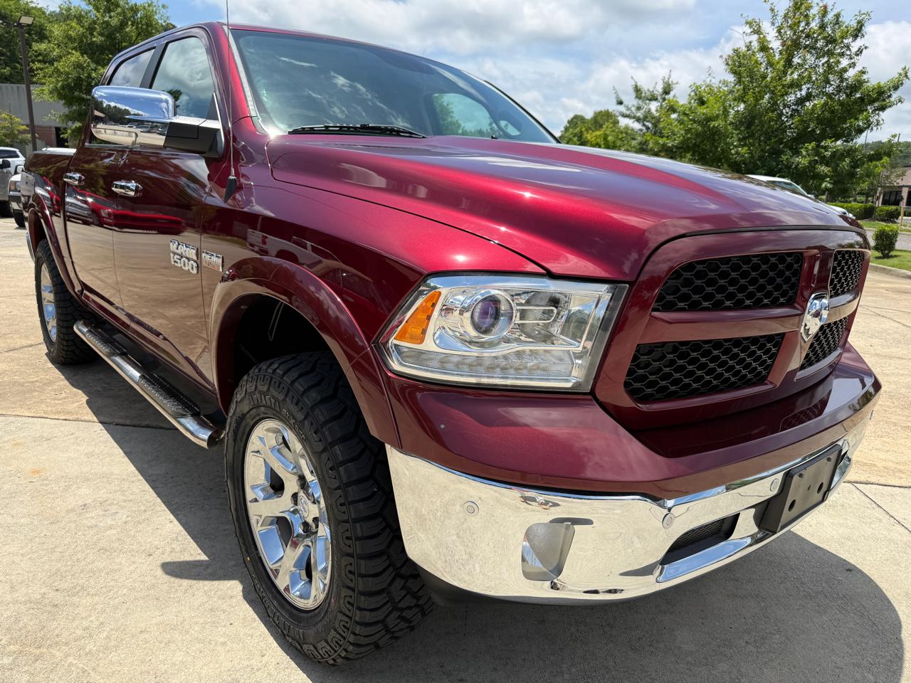 RAM 1500 Laramie Crew Cab SWB 4WD 2017