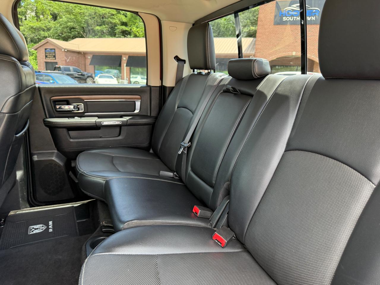 RAM 1500 Laramie Crew Cab SWB 4WD 2017