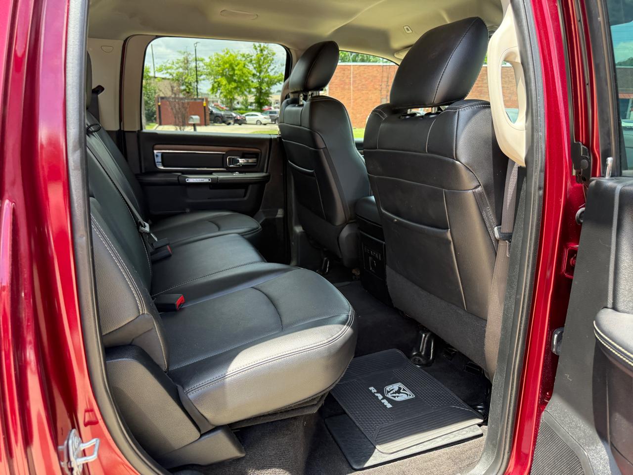RAM 1500 Laramie Crew Cab SWB 4WD 2017