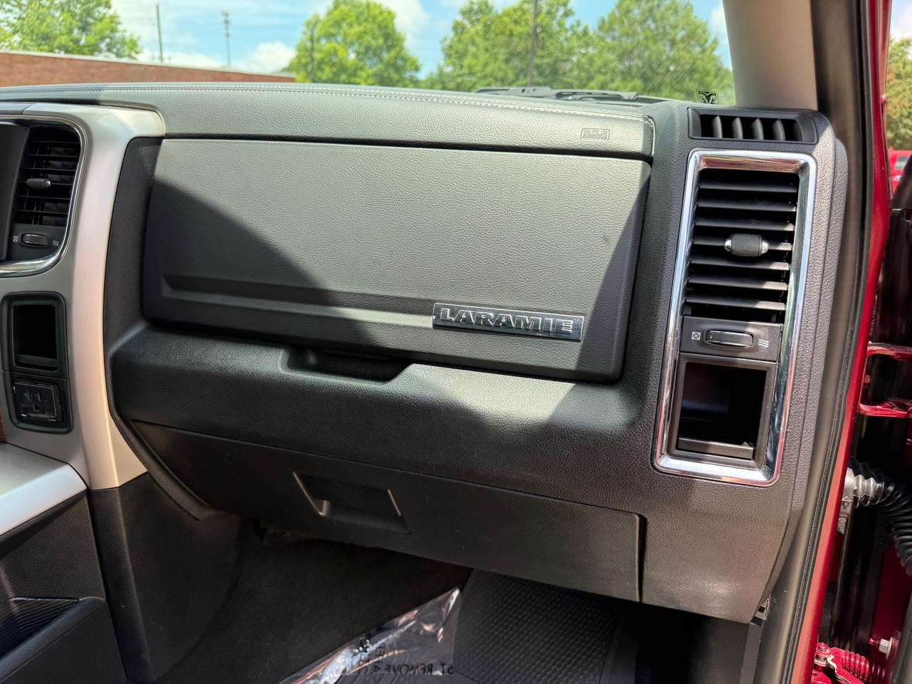RAM 1500 Laramie Crew Cab SWB 4WD 2017