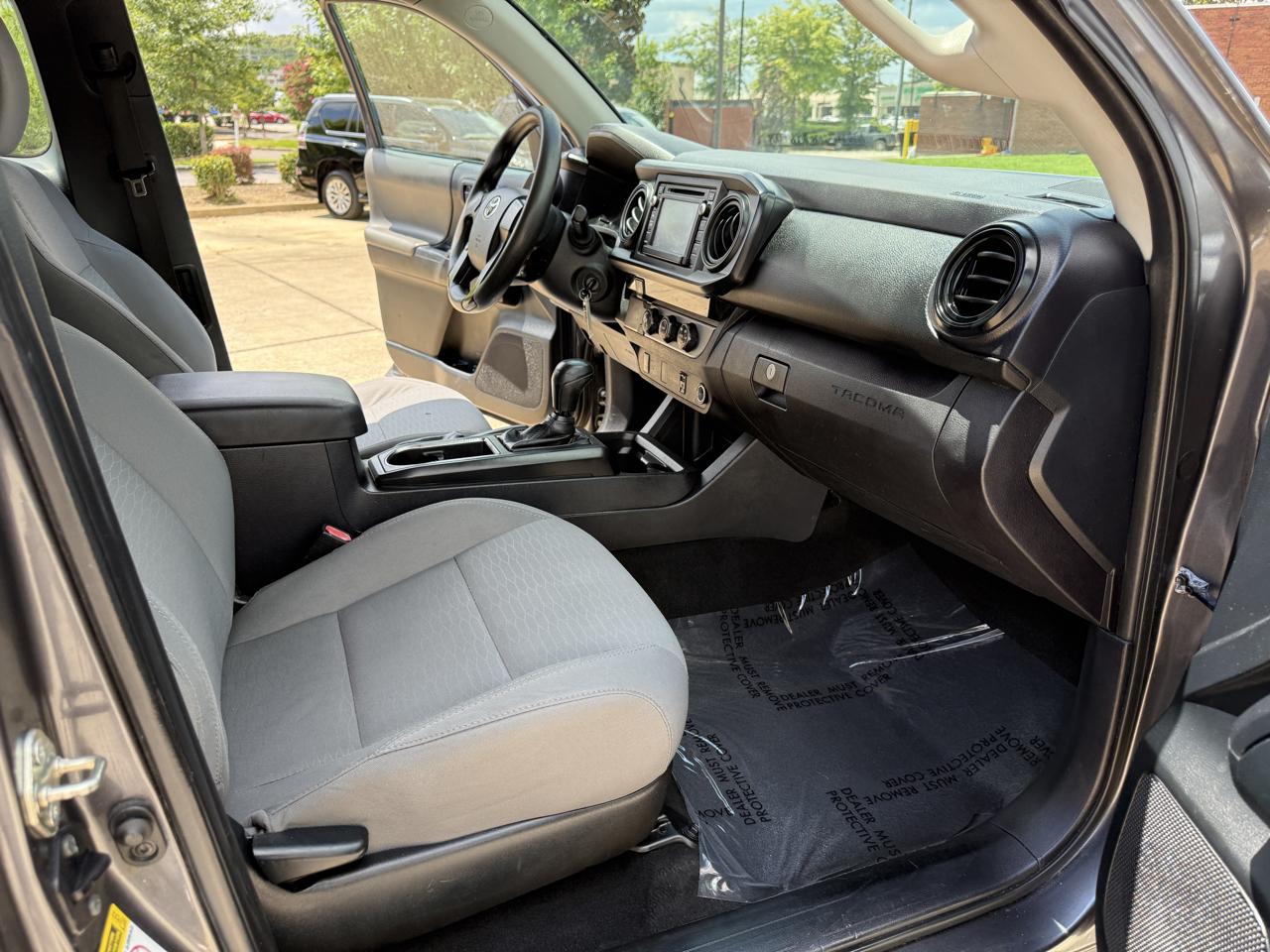 Toyota Tacoma SR5 Access Cab I4 6AT 2WD 2017