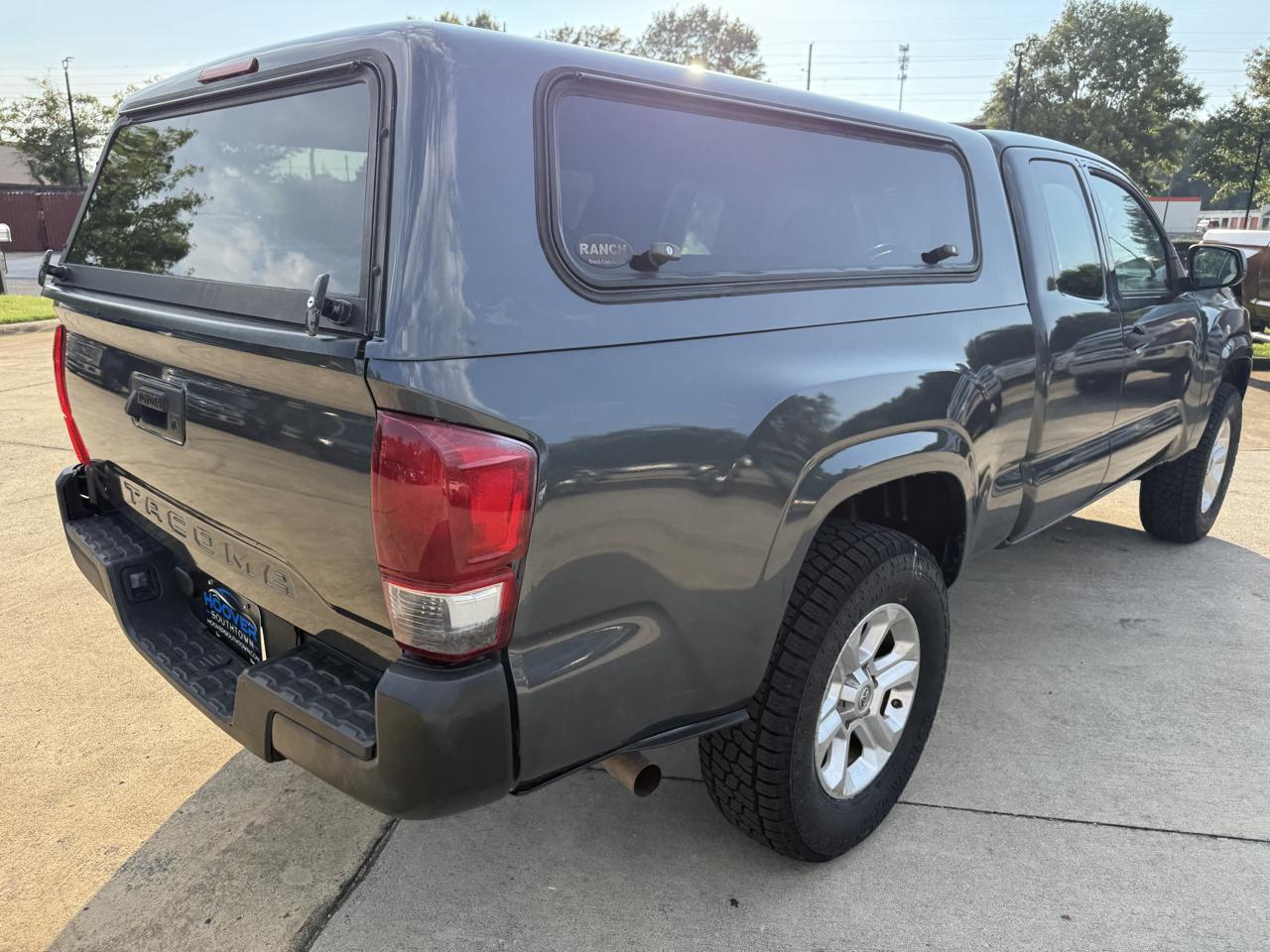 Toyota Tacoma SR5 Access Cab I4 6AT 2WD 2017