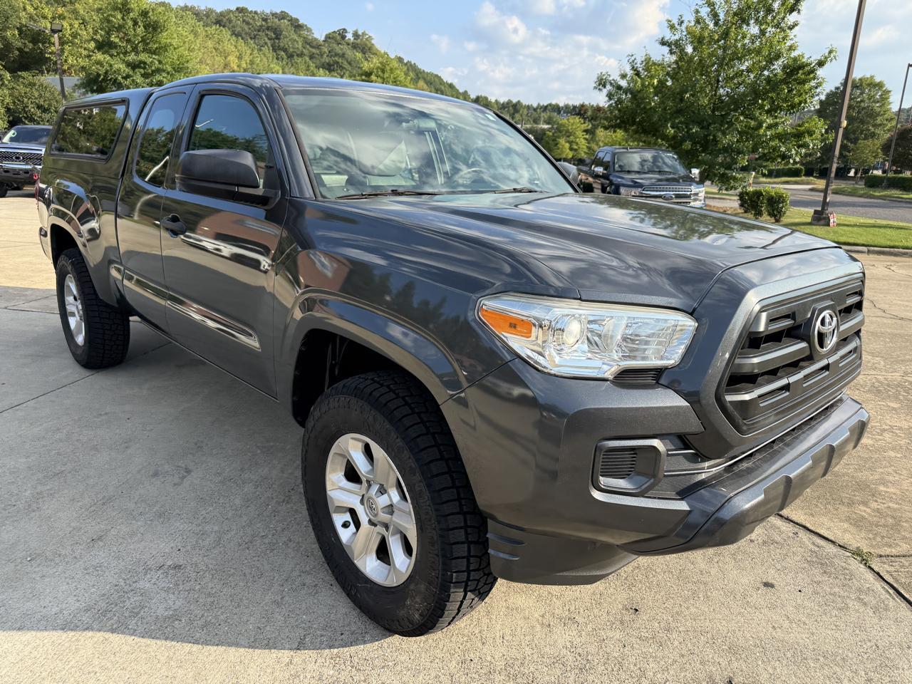 Toyota Tacoma SR5 Access Cab I4 6AT 2WD 2017