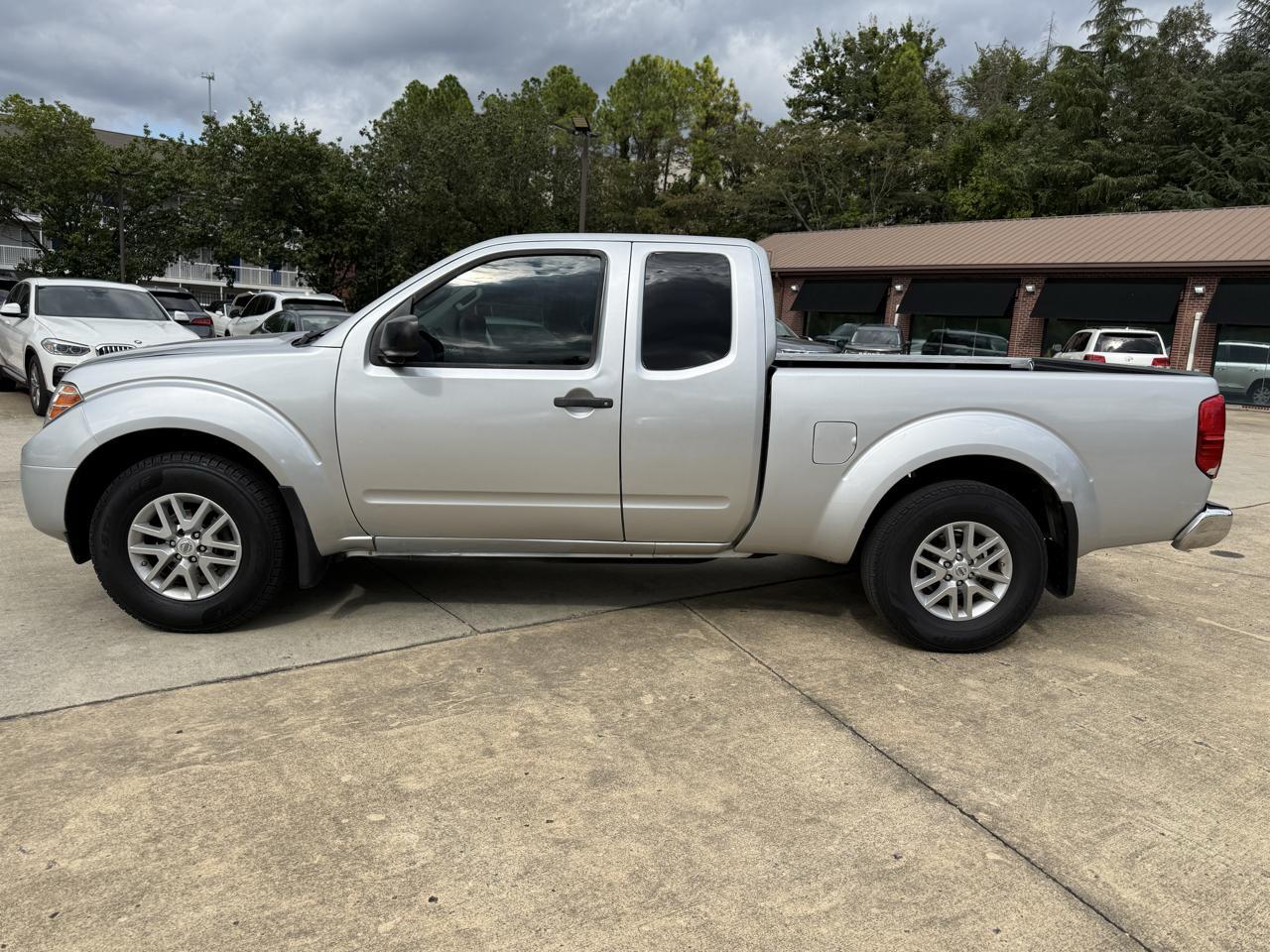 Nissan Frontier SV King Cab I4 5MT 2WD 2017