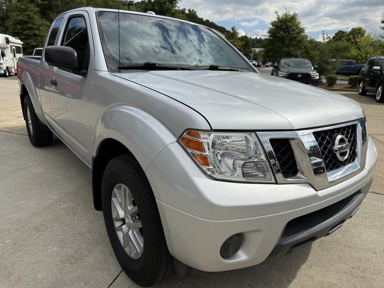 Nissan Frontier SV King Cab I4 5MT 2WD 2017