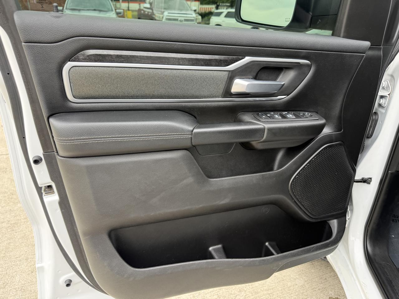 RAM 1500 4WD Crew Cab 140.5" Longhorn 2022