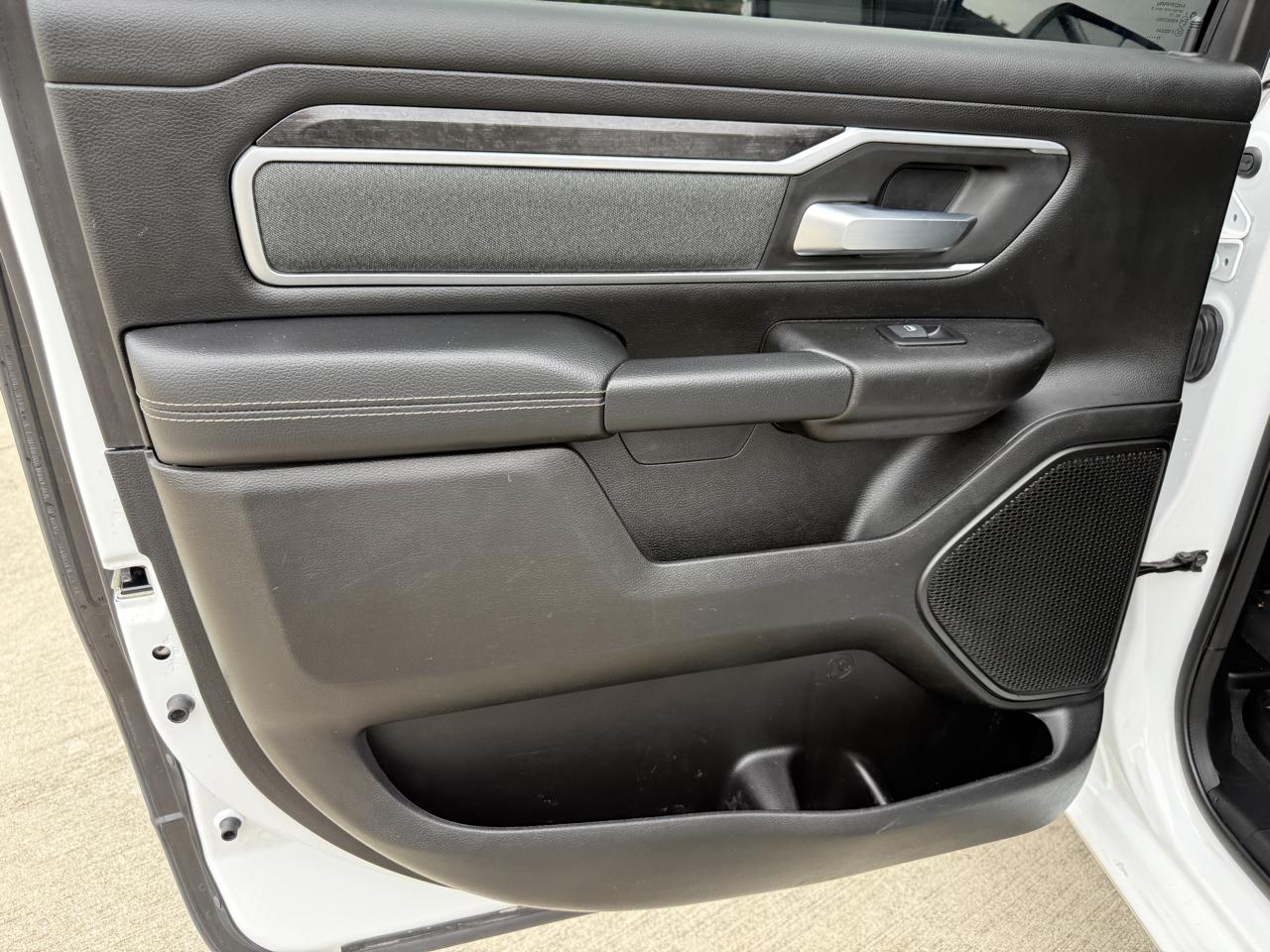 RAM 1500 4WD Crew Cab 140.5" Longhorn 2022