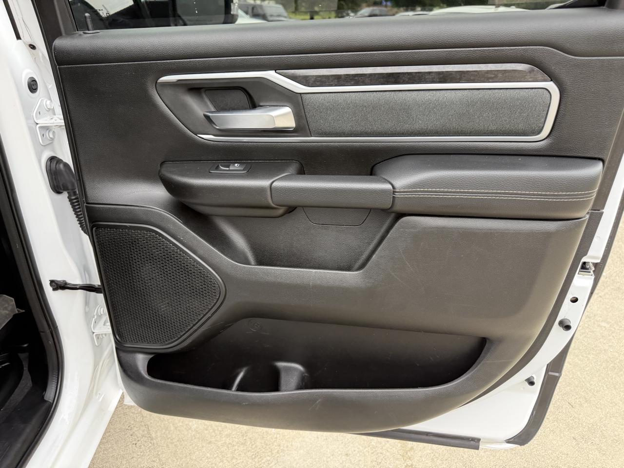RAM 1500 4WD Crew Cab 140.5" Longhorn 2022