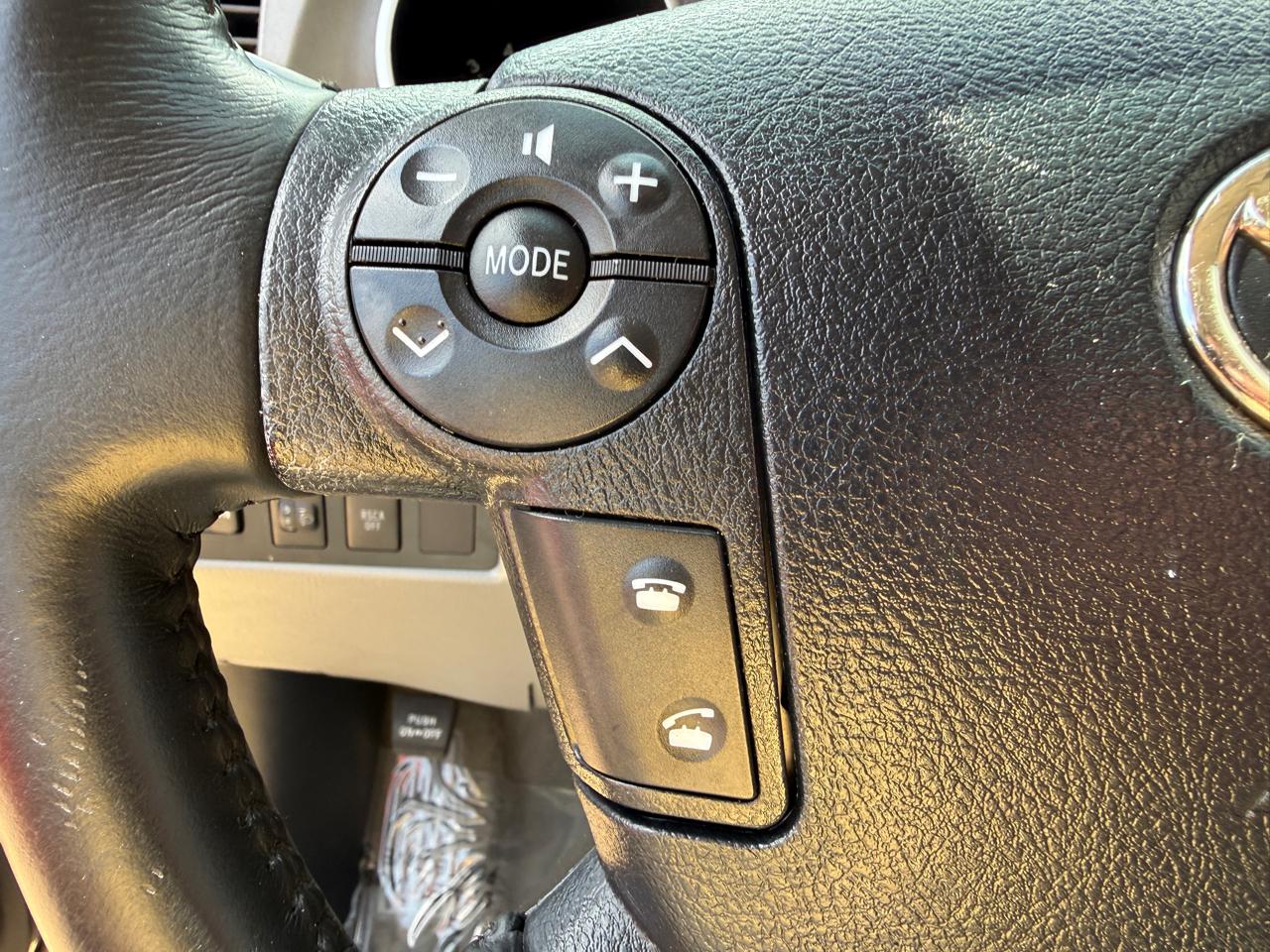 Toyota Tundra Limited 5.7L FFV Double Cab 4WD 2010