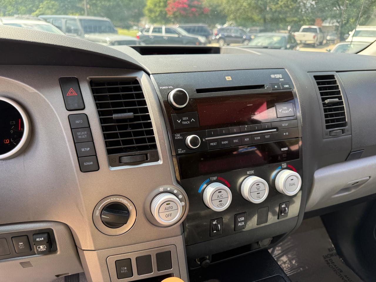 Toyota Tundra Limited 5.7L FFV Double Cab 4WD 2010