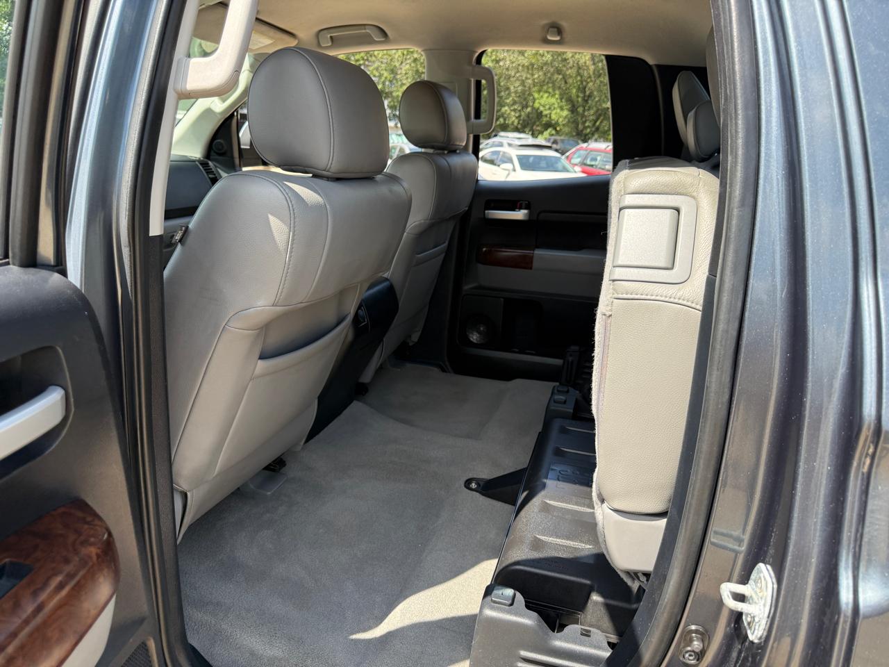 Toyota Tundra Limited 5.7L FFV Double Cab 4WD 2010