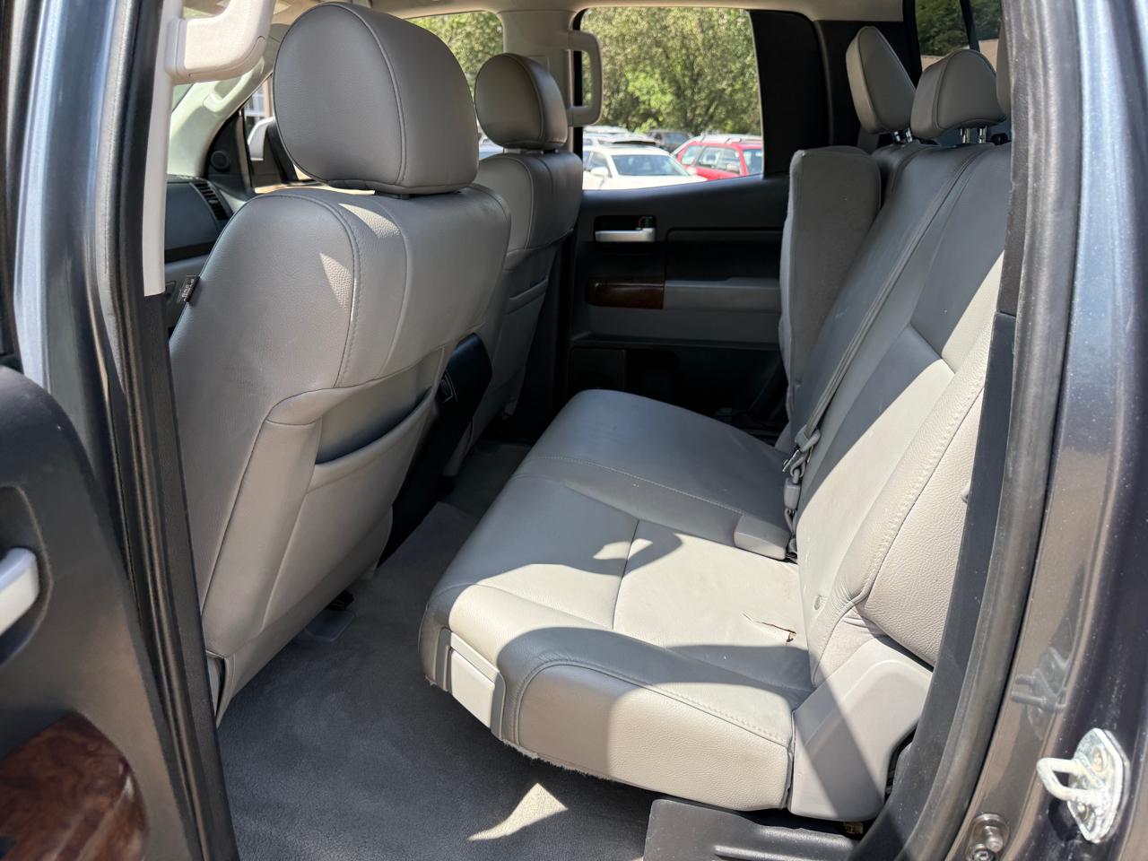 Toyota Tundra Limited 5.7L FFV Double Cab 4WD 2010