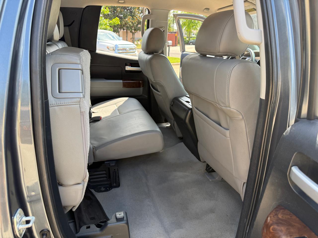 Toyota Tundra Limited 5.7L FFV Double Cab 4WD 2010