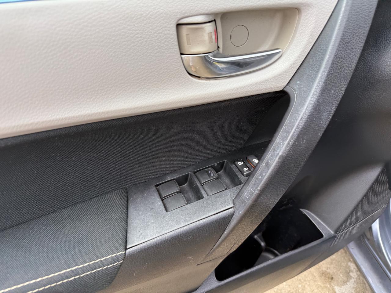 Toyota Corolla LE CVT 2015