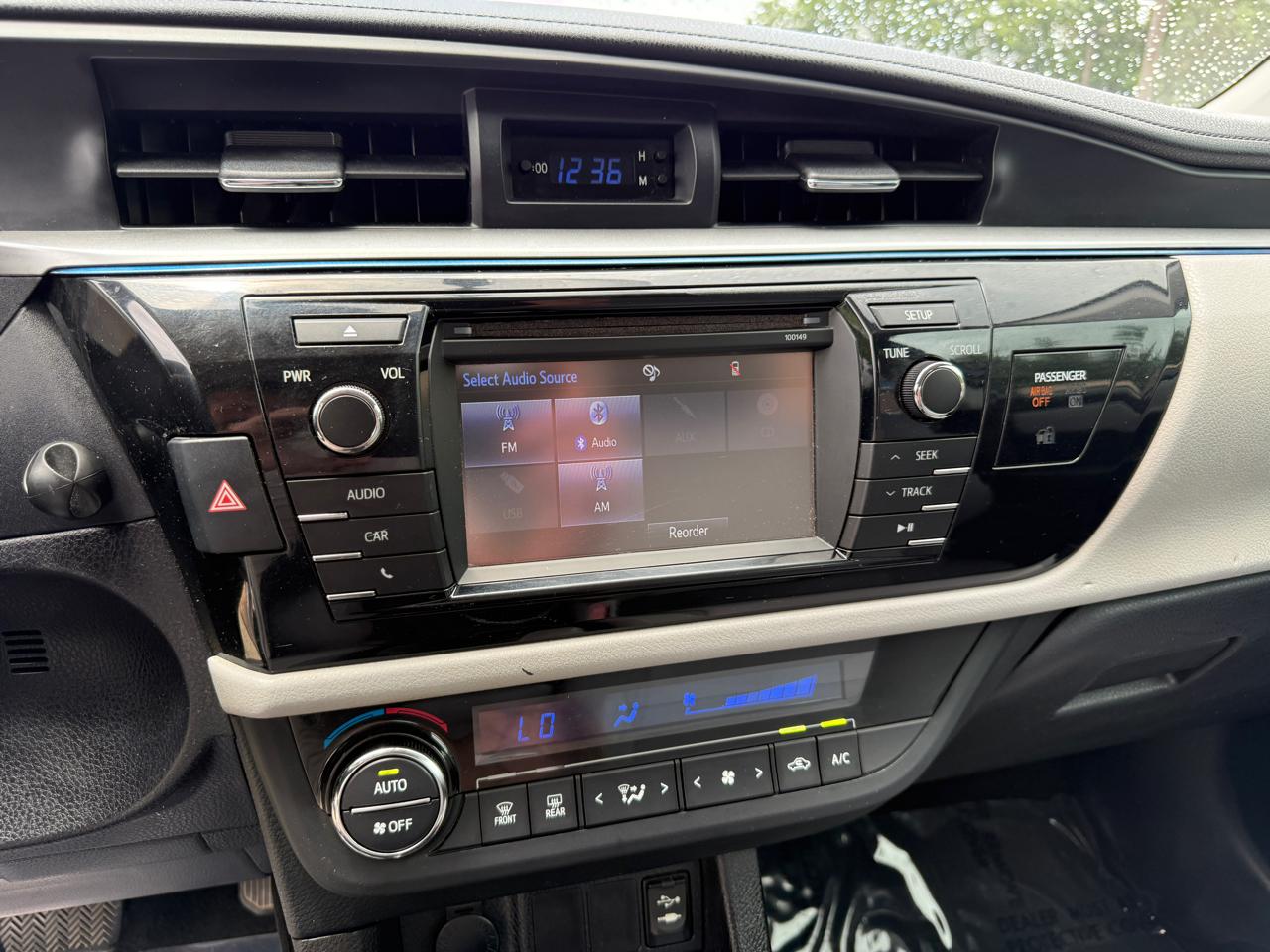 Toyota Corolla LE CVT 2015