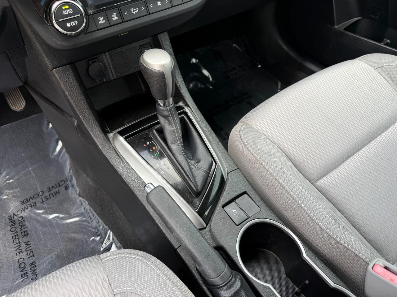Toyota Corolla LE CVT 2015