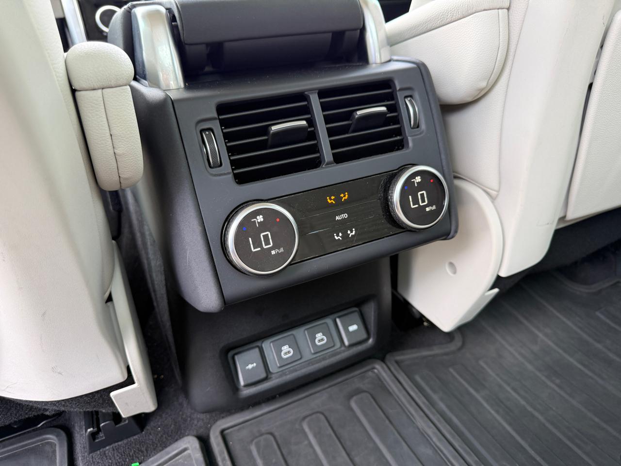 Land Rover Discovery S 2022
