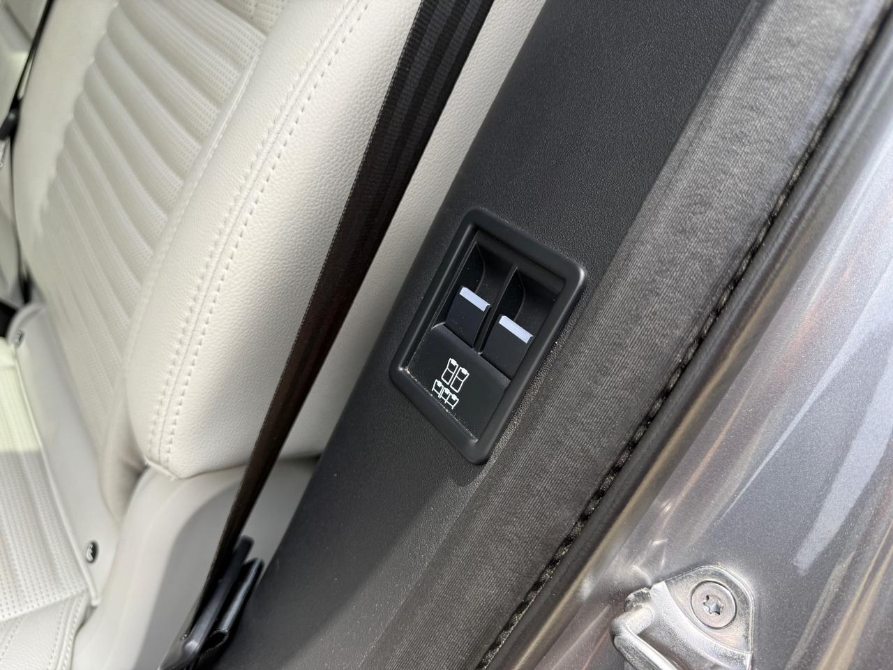 Land Rover Discovery S 2022
