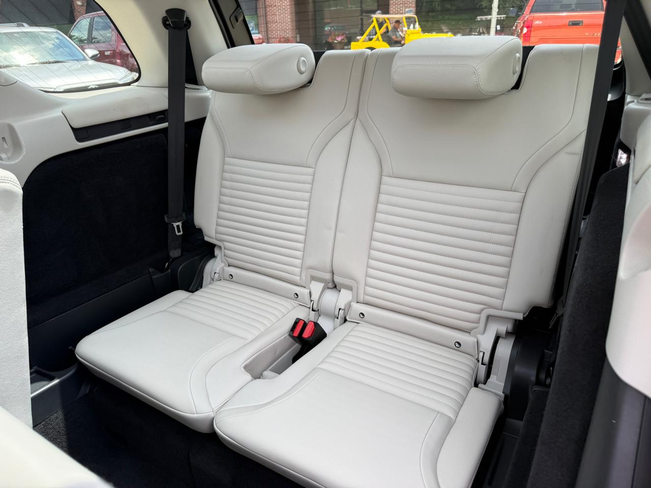 Land Rover Discovery S 2022