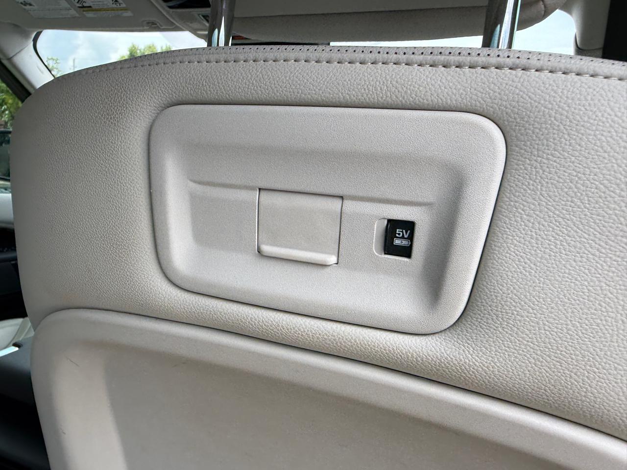 Land Rover Discovery S 2022