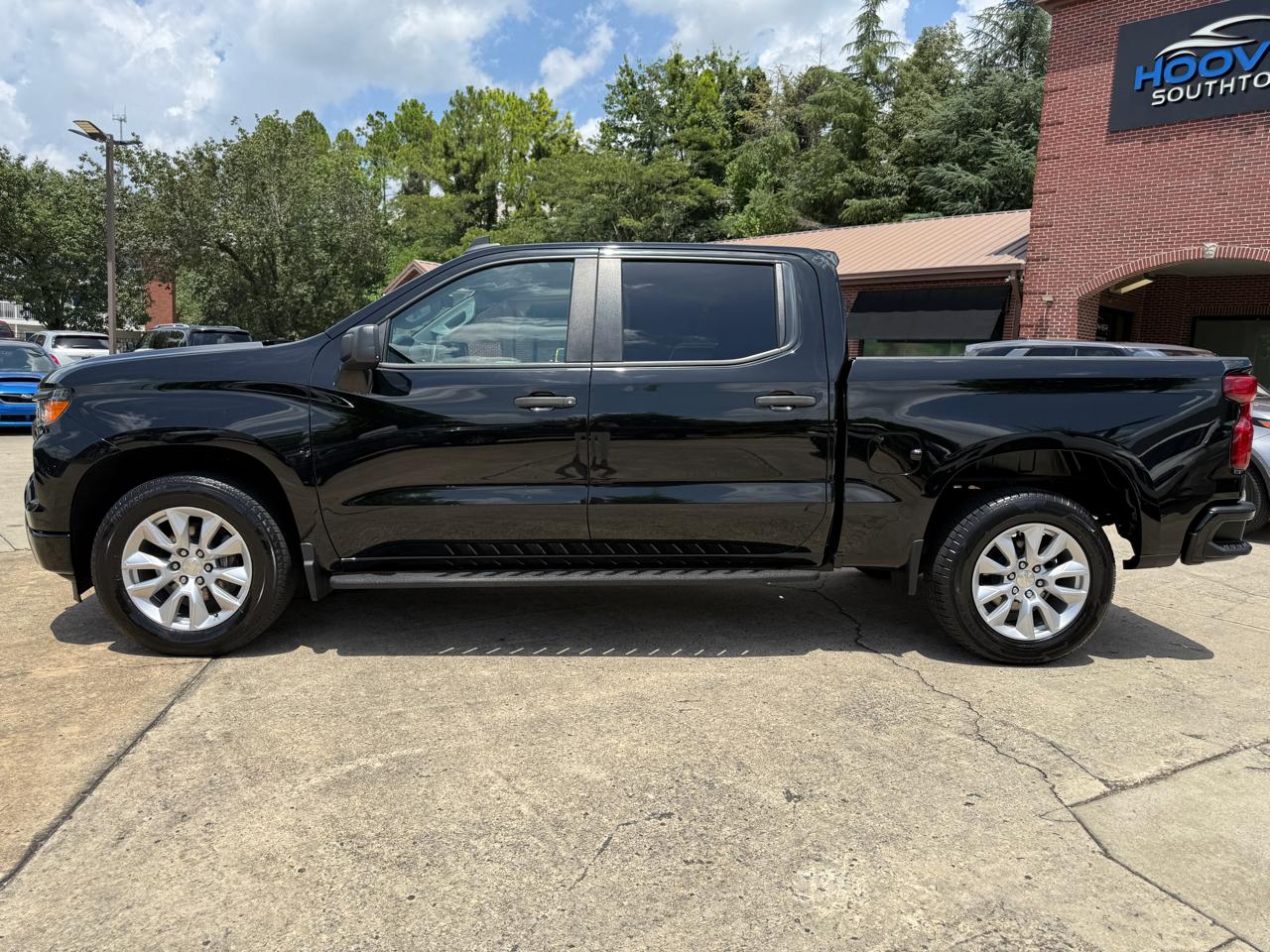 Chevrolet Silverado 1500 Custom Crew Cab 2WD 2022