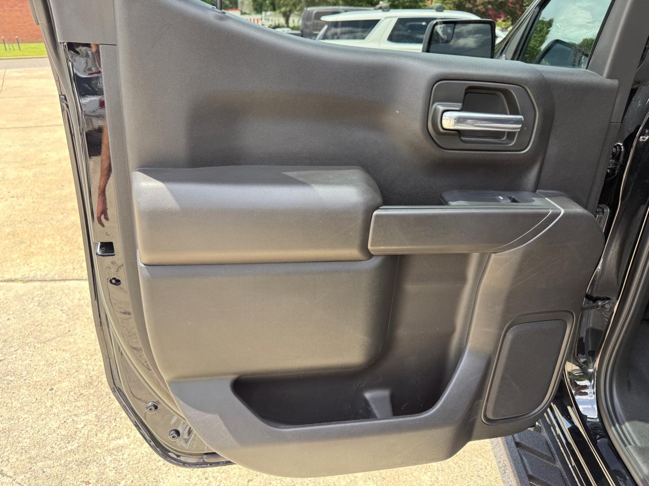 Chevrolet Silverado 1500 Custom Crew Cab 2WD 2022