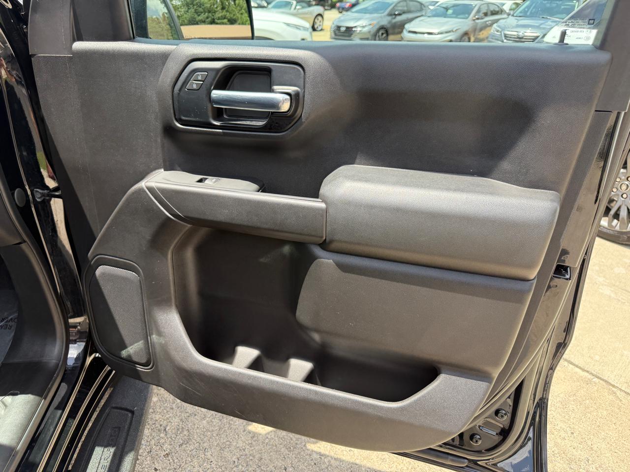 Chevrolet Silverado 1500 Custom Crew Cab 2WD 2022