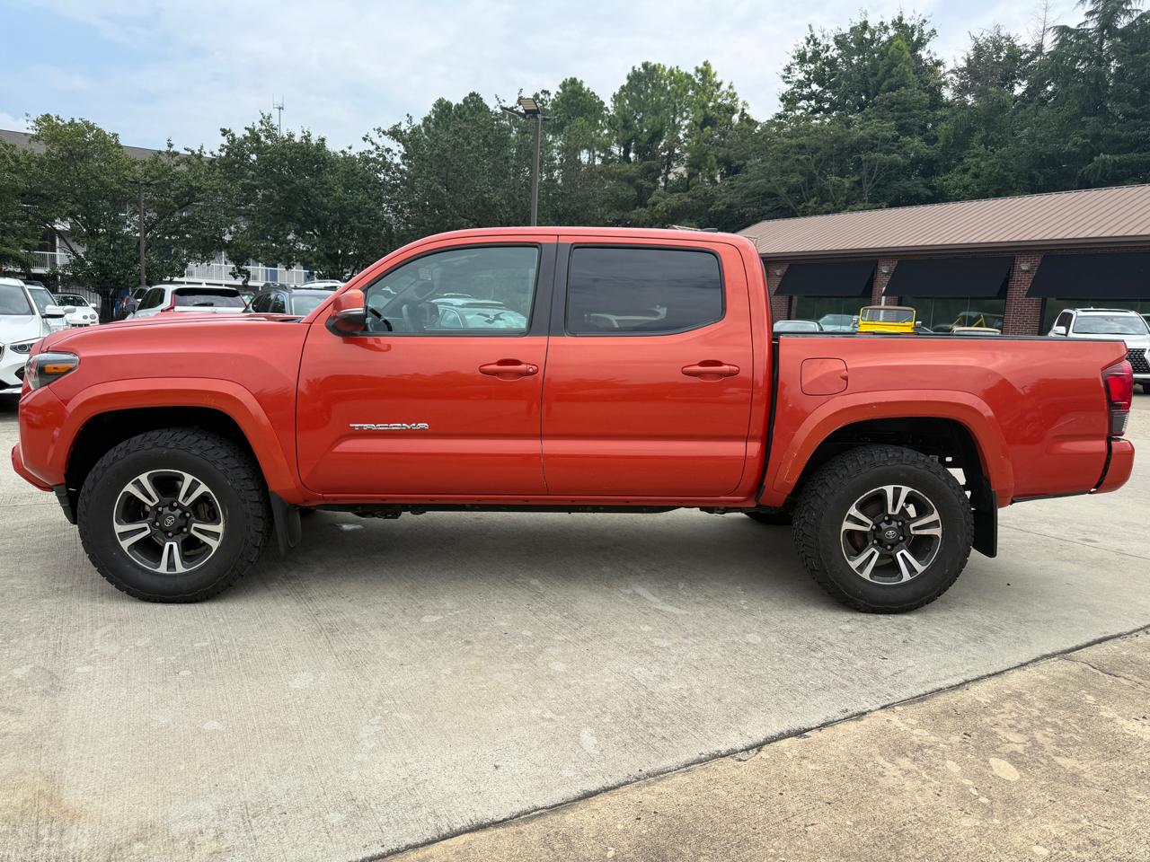 Toyota Tacoma TRD Off Road Double Cab 5' Bed V6 4x4 AT (Natl) 2018