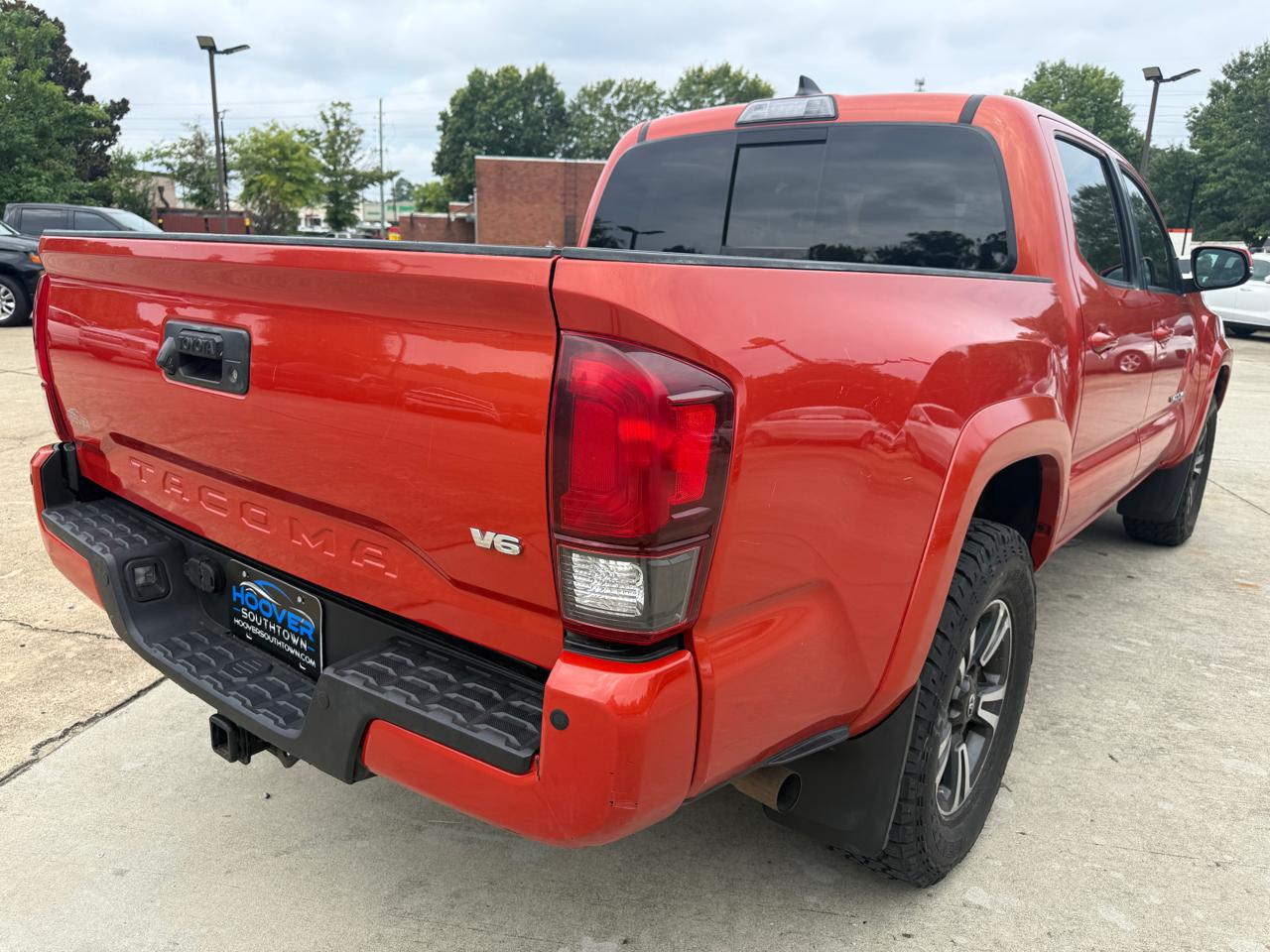 Toyota Tacoma TRD Off Road Double Cab 5' Bed V6 4x4 AT (Natl) 2018