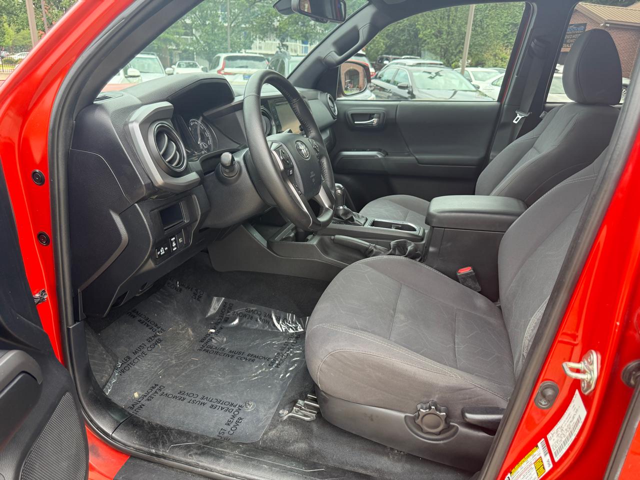 Toyota Tacoma TRD Off Road Double Cab 5' Bed V6 4x4 AT (Natl) 2018