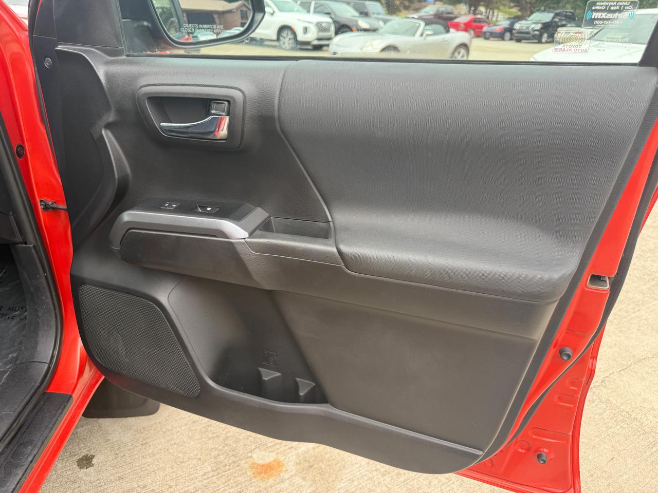 Toyota Tacoma TRD Off Road Double Cab 5' Bed V6 4x4 AT (Natl) 2018