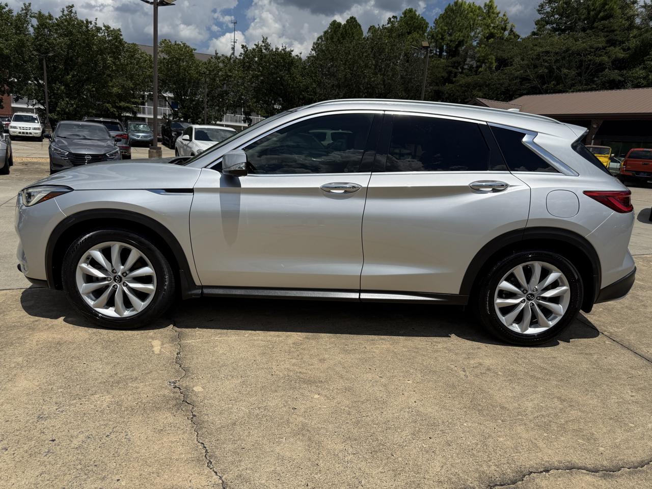 Infiniti QX50 ESSENTIAL 2019