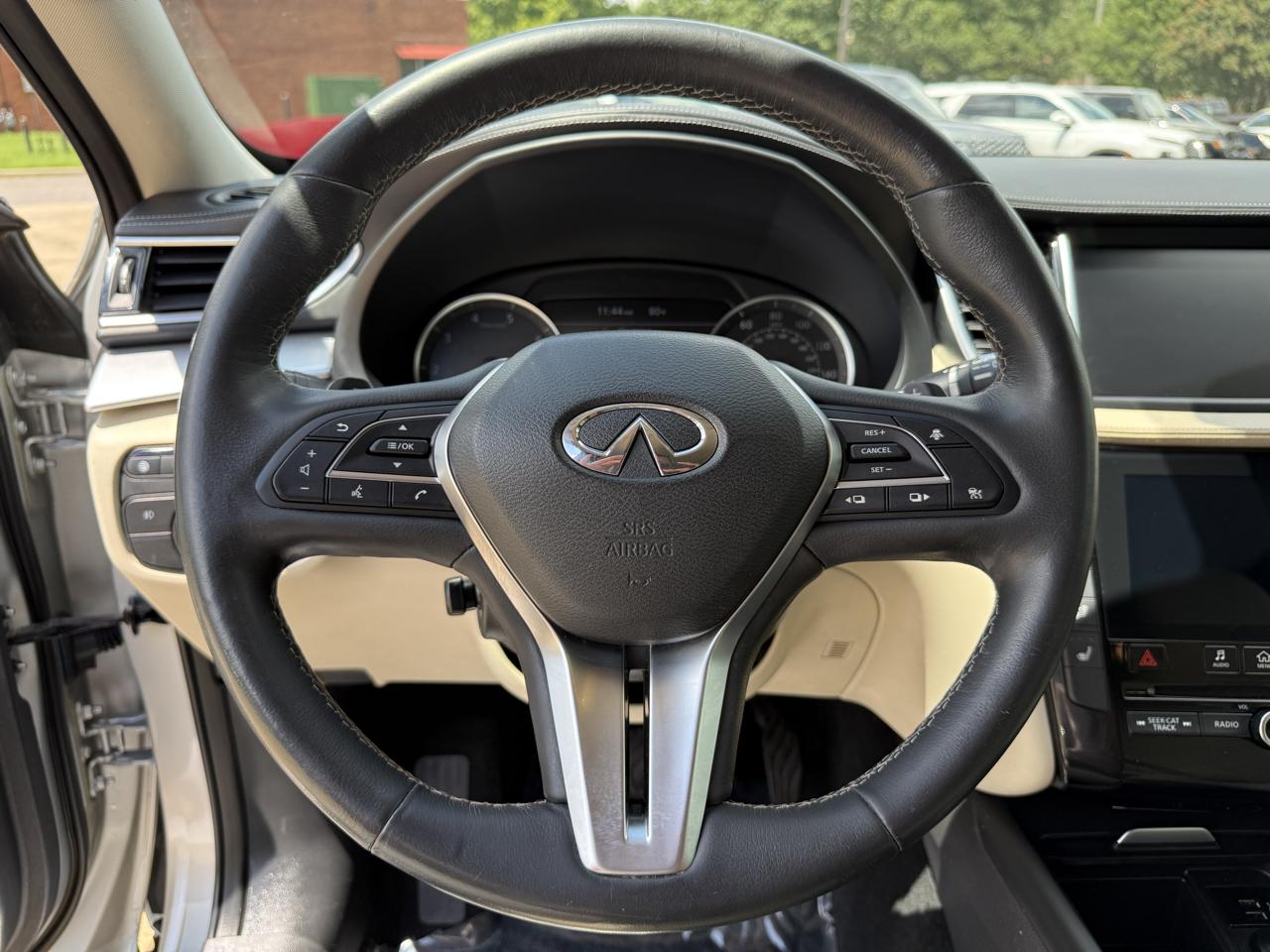 Infiniti QX50 ESSENTIAL 2019