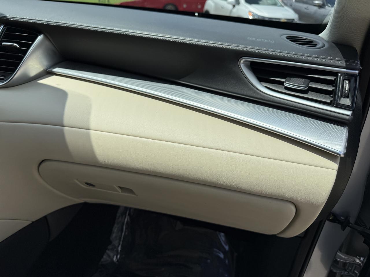 Infiniti QX50 ESSENTIAL 2019