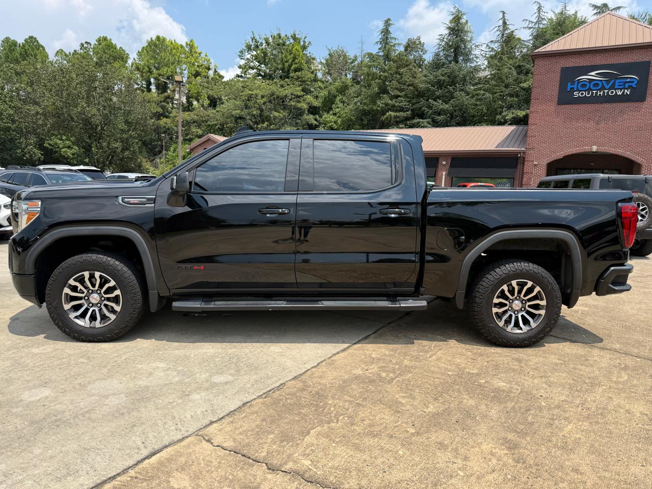 GMC Sierra 1500 4WD Crew Cab 147" AT4 2020