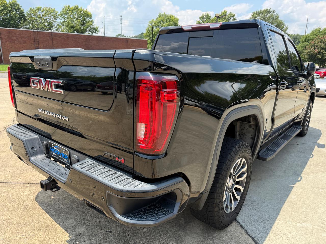 GMC Sierra 1500 4WD Crew Cab 147" AT4 2020