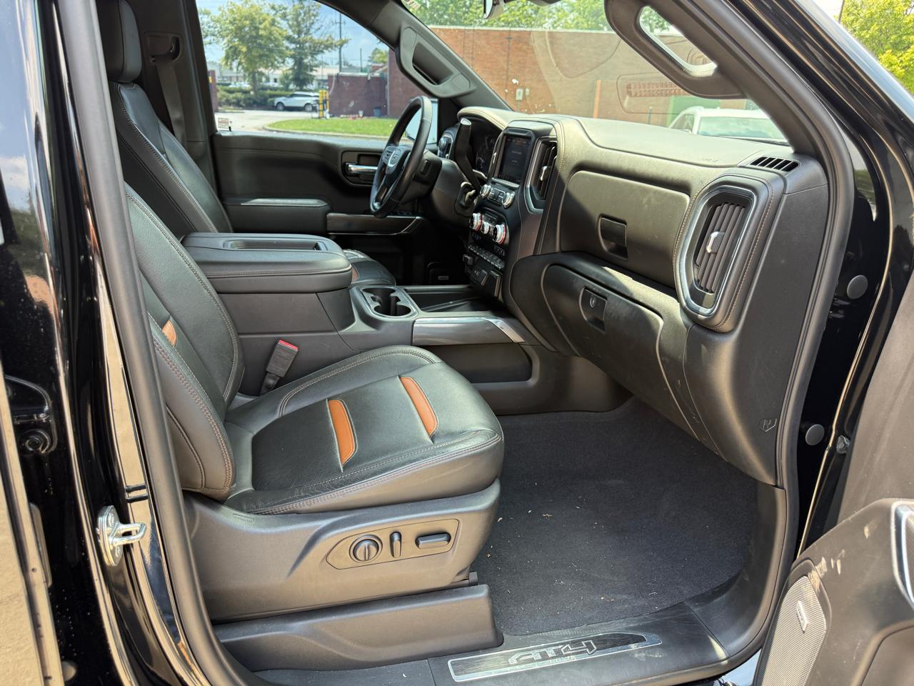 GMC Sierra 1500 4WD Crew Cab 147" AT4 2020