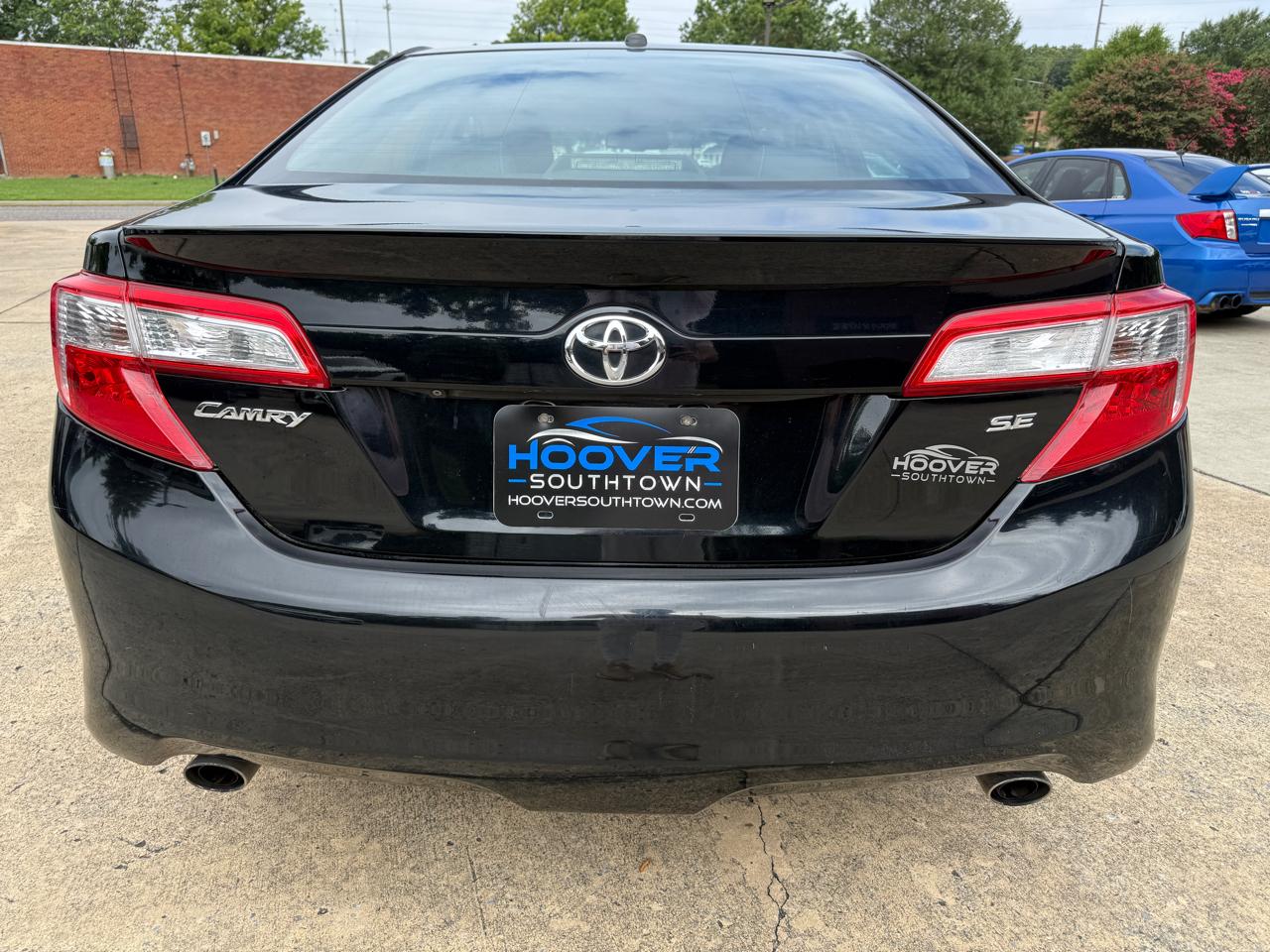 Toyota Camry SE V6 2012
