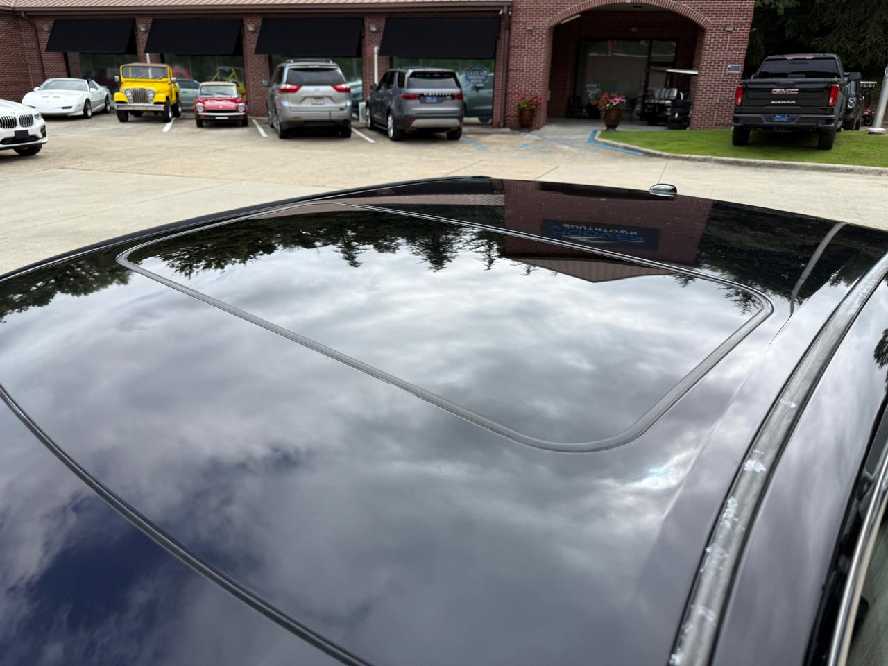 Toyota Camry SE V6 2012