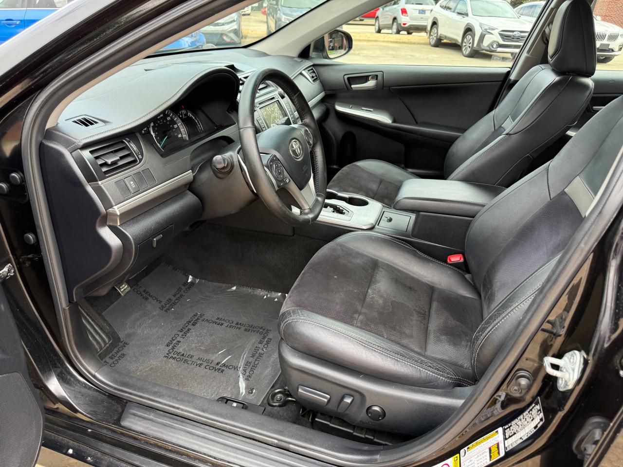 Toyota Camry SE V6 2012