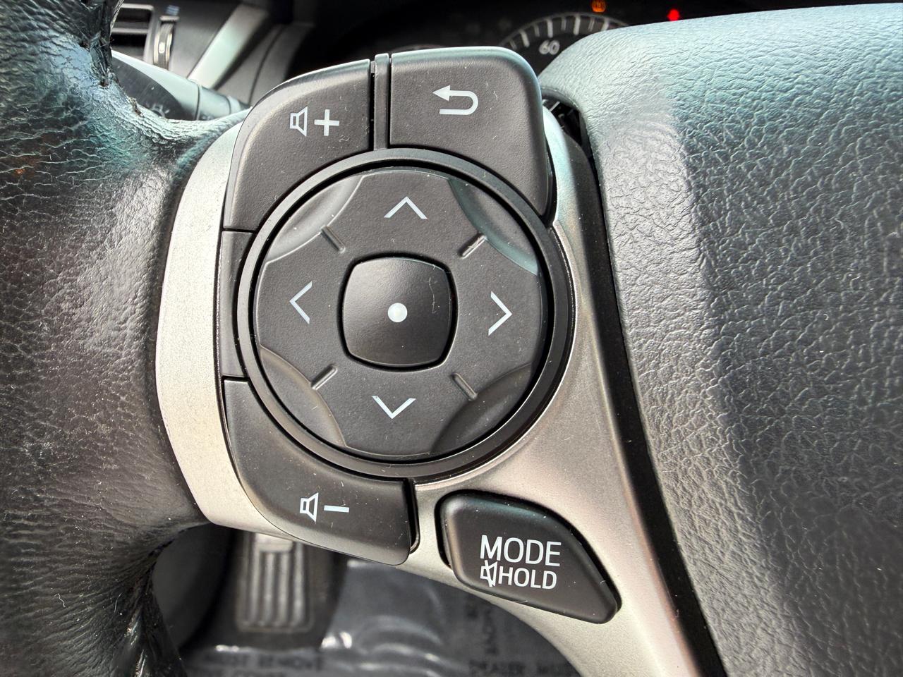 Toyota Camry SE V6 2012
