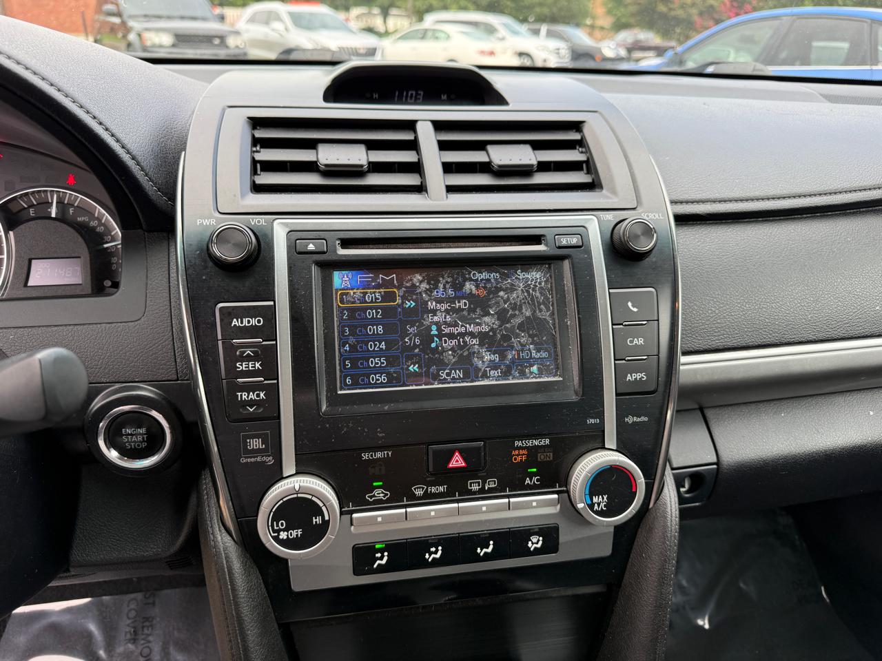 Toyota Camry SE V6 2012