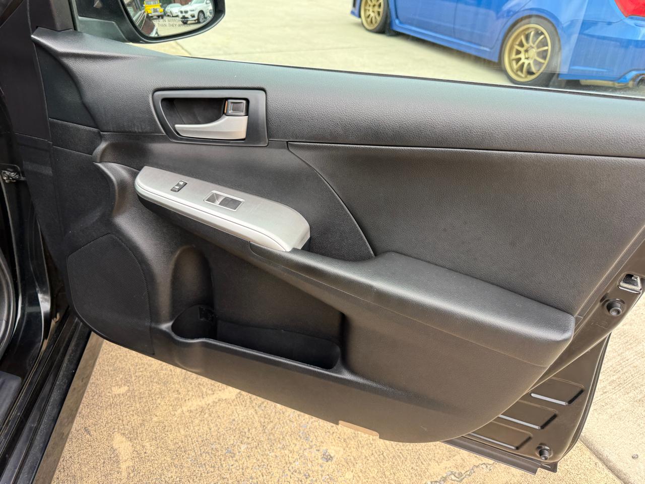 Toyota Camry SE V6 2012